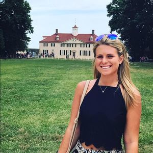 Meet your Posher, Jenni